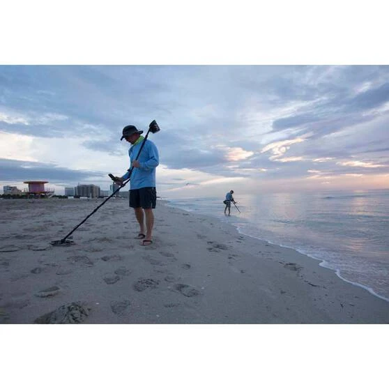 Minelab Equinox 600 Metal Detector - Image 8