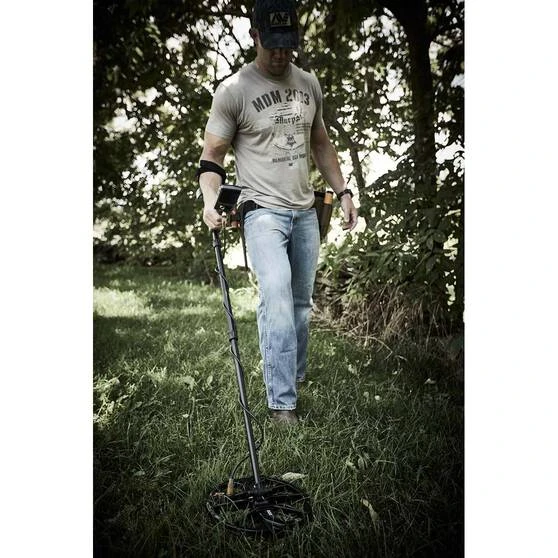 Minelab Equinox 800 Metal Detector - Image 9